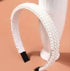 ホワイト　パール　カチューシャ　ヘアアクセサリー