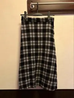 Dessin 黒と白のチェック柄　ニット　ロングスカート