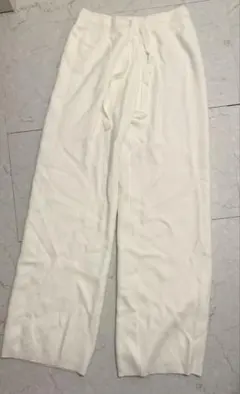 白 パンツ SHEIN