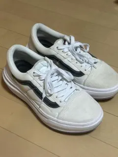 Item thumbnail for item 21d3e2db-c098-4281-97f7-197fbd0a529c