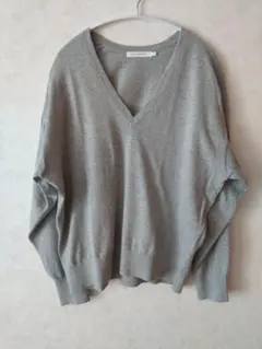 AMERICAN HOLIC 　Vネック ニット