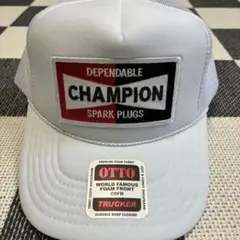 OTTOトラッカーワッペンキャップメッシュ　CHAMPION PLUG ホワイト