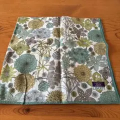 ＊LIBERTY 花柄 ハンカチ 綿100%＊