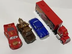 トミカ　カーズ　ミニカー ４台セット