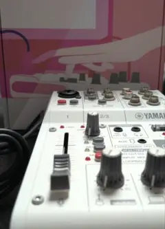 YAMAHA AG03 MK2 ライブストリーミングミキサー 箱・説明書付き - メルカリ