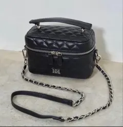 Darich DDキルティングハンドルバッグ ノベルティ 美品 Darich ダーリッチ / 新品 ショルダーバッグ DDキルティングハンドル