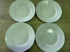 【新品】リチャードジノリ 廃盤　 ヴィラアドリアーナ ペアフルーツソーサー 新品】リチャードジノリ 廃盤 ヴィラアドリアーナ ペアフルーツ