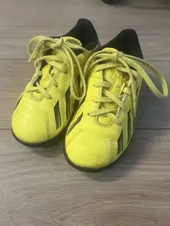 アディダス　adidas トレシュー　18センチ