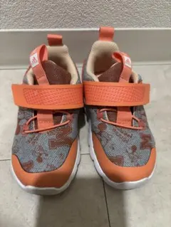 adidas キッズスニーカー 13cm ミニーマウスのサムネイル