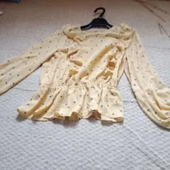 イエローフリルドットブラウス