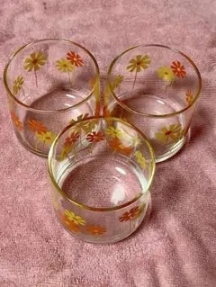 昭和レトロ　花柄グラス　３個セット　オレンジ＆イエロー