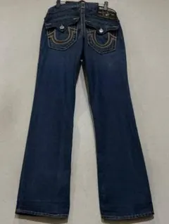 トゥルーレリジョン BILLY BIGT スワロフスキーボタン デニムパンツ