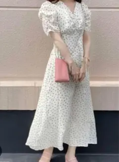 美品です！【グレイル】ドット柄バックレースアップフレアワンピース
