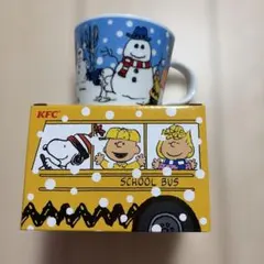 KFC スヌーピー マグカップ ピーナッツ 冬デザインのサムネイル