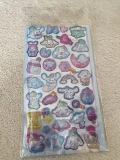 カラフルキャラクターシール　サンリオ　ボンドロ風　中国　夜光