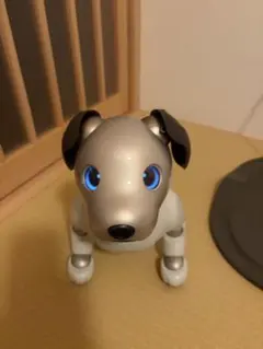 SONY aibo ERS-1000 動作確認済み オーナー登録解除済み充電台付のサムネイル