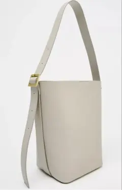 Item thumbnail for item bd9bb5a7-cea8-451e-9241-d18b1b740351