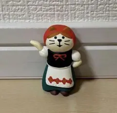 デコレ　コンコンブル　フォークダンス猫　girl