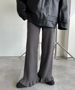 【完売品】apres jour mignon 裾フリルリブニットパンツ S