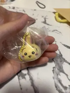 ちいかわ うさぎ リップキャップマスコット