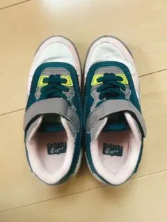 オニツカタイガー　キッズスニーカー　17.5 美品　カラフル
