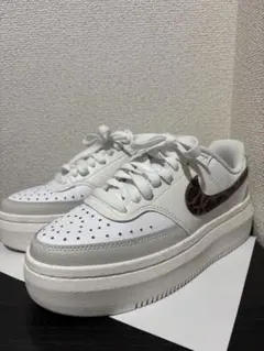 NIKE コートビジョンアルタ