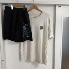 NIKE Tシャツ XL ＆ ショートパンツ L セットアップ 黒 白 ナイキ