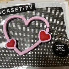 CASETiFY ハート型　ブレスレットストラップ　ピンクパッション