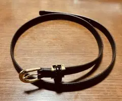 レディースベルト 黒　２センチ幅　全長１１０センチ　金色バックル　スーツ　就活