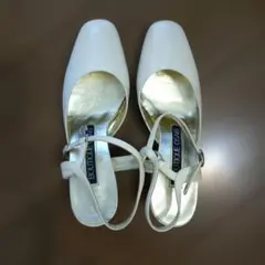 BOUTIQUE OSAKI ホワイト ストラップヒール