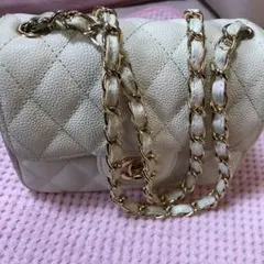 ホワイトレザー キルティング ショルダーバッグ