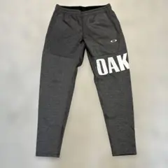 oakleyパンツ