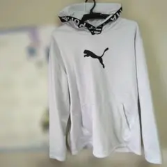 Puma ホワイトパーカーM