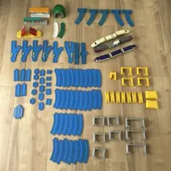 プラレールまとめ売り鉄道模型 レールと車両付き