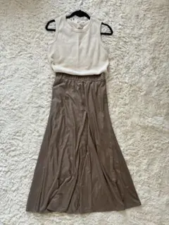 【新品タグ付き】⭐︎セール　2点セット⭐︎GUベージュブラウン フレアスカートセット