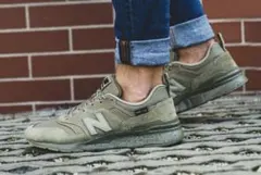 ニューバランス スニーカー CM997HCXD カーキ 23.5センチ