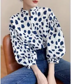 【試着のみ】スポット柄バルーンスリーブ　　ブラウス　バンドカラーシャツ　白×青