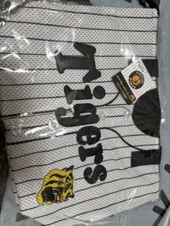 新品最安値！！！阪神タイガーストートバッグGiGO