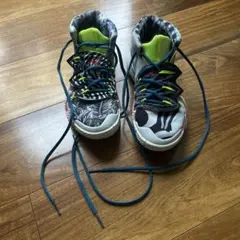 ナイキカイブリッドS2 EP カイリー CT1971-002(23.5cm)