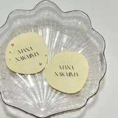 【NEW席札】　結婚式　シンプル　人気　ニュアンスカット　レザック紙