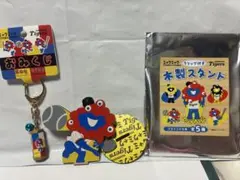 【2025ありがとう万博】ミャクミャク阪神タイガース★キーホルダー┼木製スタンド