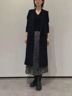 セオリータグ付未使用プリーツスカート