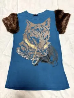 BATSU-CLUB　半袖Tシャツ　ブルー 袖ファーのサムネイル