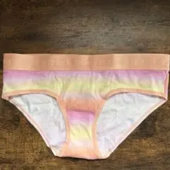 匿名発送【新品】Victoria's Secret グラデーションショーツのサムネイル
