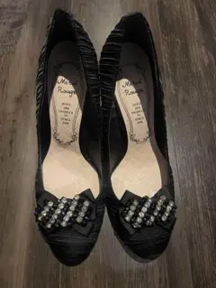 Meral Rouge ブラック　パンプス 24.5㎝　ビジュー付き