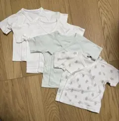 ユニクロ　UNIQLO ベビー　短肌着　4枚セット