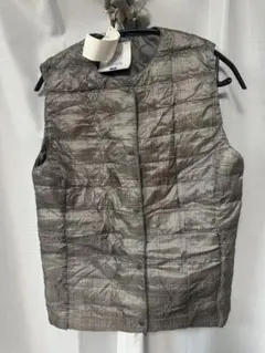 新品タグ付き　ユニクロ　ウルトラライトダウンベスト　チェック柄 Ｌ