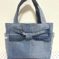 リメイクデニム生地リボン付き両サイドポケット付きトートバック