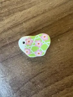 桜の花柄 陶器製　蝶型　お香立て