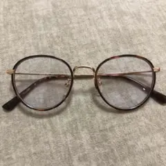 ブラウンオーバルフレームメガネ